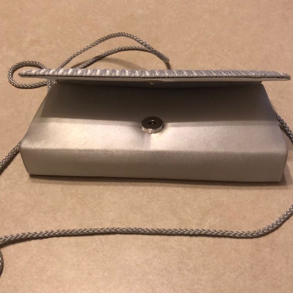 Handbag - Picture 4 of 5